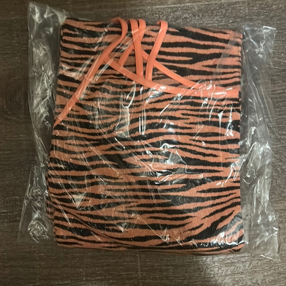 Zebra print Skinnytees OS Tank NWT